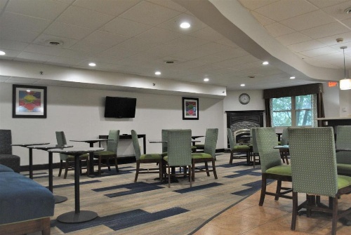 Best Western Owego Inn image 16